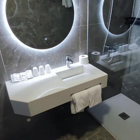 4 Estações Hotel 3*