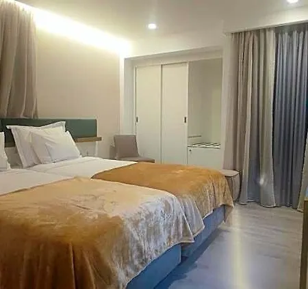 4 Estacoes Otel 3*