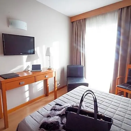 Otel 4 Estacoes 3*