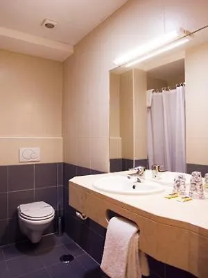 Hotel 4 Estações