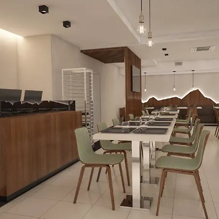 Hotel 4 Estações