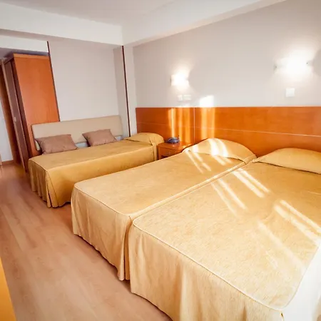 Hotel 4 Estações 3*