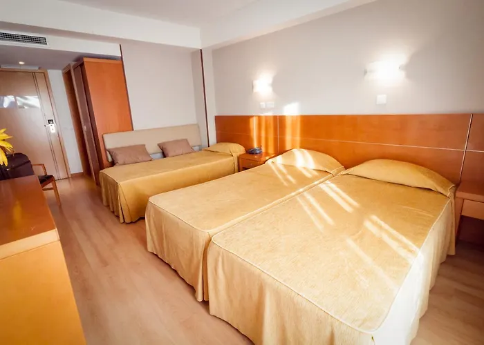 فندق 4 Estacoes 3*